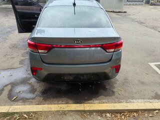 2017 Kia Rio IV, серый, 1500000 рублей, вид 4