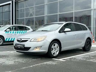 Opel Astra J