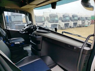 2023 Volvo FH, белый, 13181250 рублей, вид 5