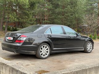 2008 Mercedes-Benz S-Класс 500 Long V (W221), чёрный, 1990000 рублей, вид 2