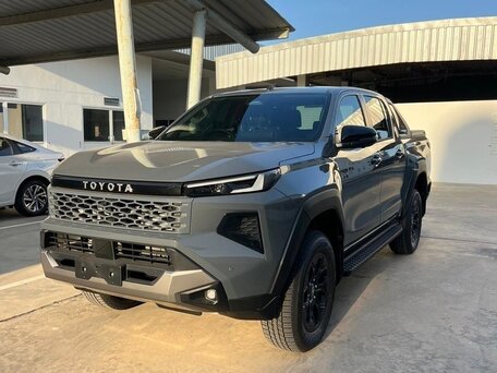 Toyota Hilux IX