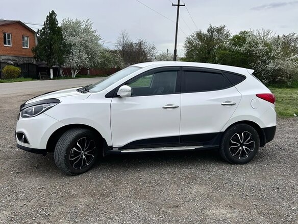 2012 Hyundai ix35 I, белый, 1400000 рублей - вид 1