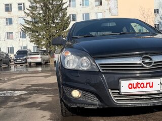 2010 Opel Astra H Рестайлинг, чёрный, 620000 рублей, вид 2
