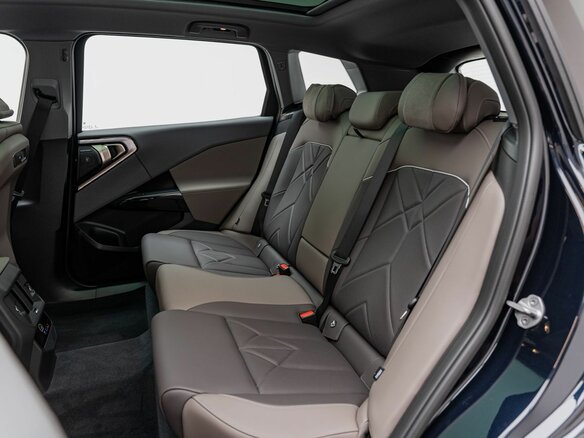 2026 BMW X3 30L xDrive IV (G45/G48), чёрный - вид 29