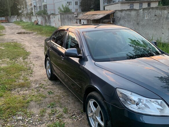 2009 Skoda Octavia II (A5) Рестайлинг, серый, 950000 рублей - вид 1