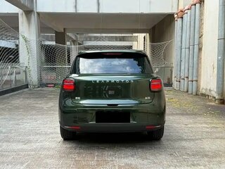 2026 Leapmotor A10 39.8 kWh, зелёный, 1857033 рублей, вид 4