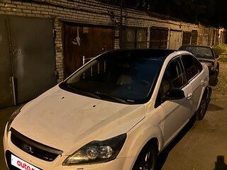 2011 Ford Focus II Рестайлинг, белый, 250000 рублей, вид 1