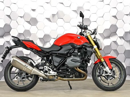 2017 BMW R 1200 R, красный, 949000 рублей, вид 3