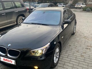 2003 BMW 5 серии 530i V (E60/E61), чёрный, 1900000 рублей, вид 2