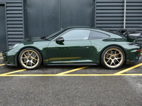 2025 Porsche 911 GT3 992 Рестайлинг, зелёный, 38480000 рублей, вид 2