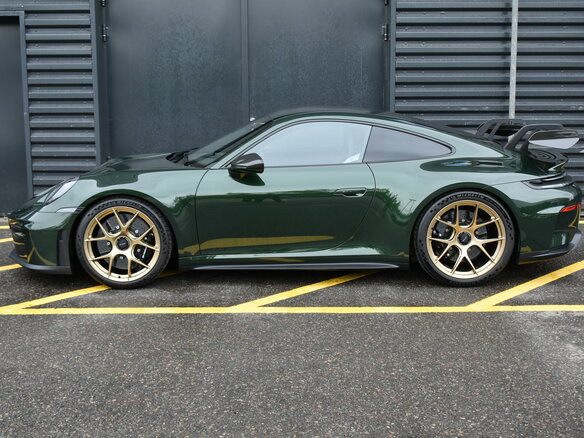 2025 Porsche 911 GT3 992 Рестайлинг, зелёный, 36920000 рублей - вид 1