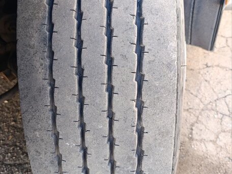 2001 Volvo FH, красный, 3000000 рублей, вид 3
