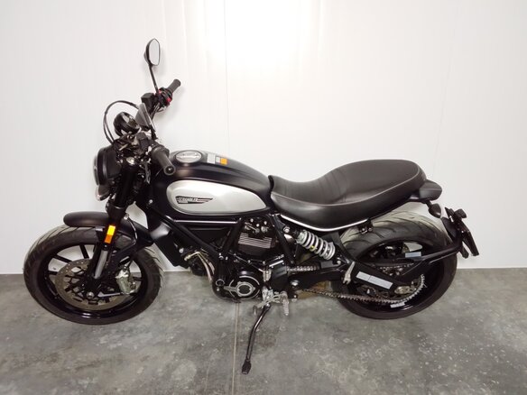2021 Ducati Scrambler 800, чёрный, 649000 рублей