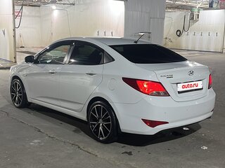 2016 Hyundai Solaris I Рестайлинг, белый, 760000 рублей, вид 2