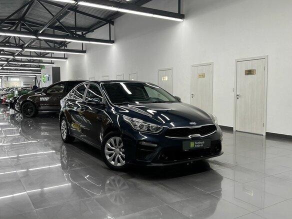 2021 Kia Cerato IV, синий, 1745000 рублей - вид 4