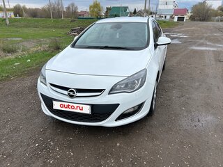 2013 Opel Astra J Рестайлинг, белый, 700000 рублей, вид 2