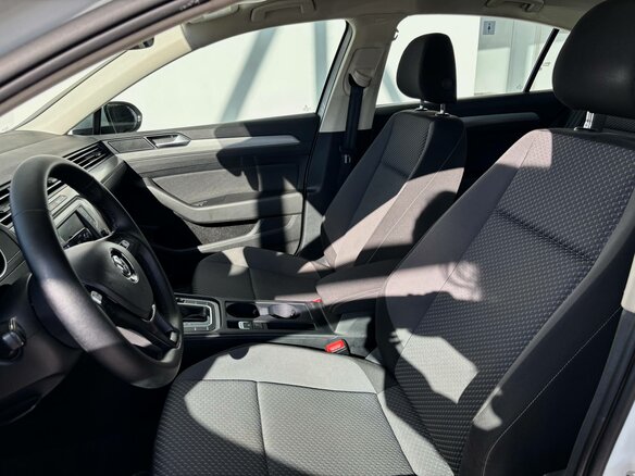 2017 Volkswagen Passat B8, белый, 1519000 рублей - вид 17