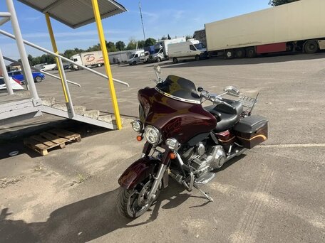 2010 Harley-Davidson CVO Street Glide, красный, 950000 рублей, вид 1