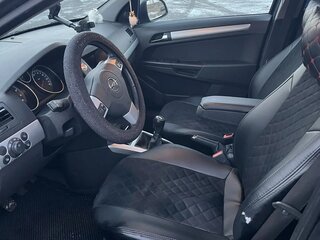 2011 Opel Astra H Рестайлинг, серый, 550000 рублей, вид 4