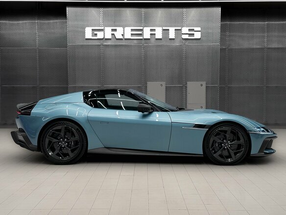 2026 Ferrari 12Cilindri Spider, зелёный, 71500000 рублей - вид 8