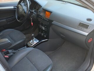2008 Opel Astra H Рестайлинг, бежевый, 295000 рублей, вид 4