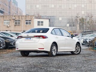 2025 Toyota Corolla XII (E210), белый, 2260000 рублей, вид 4