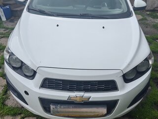 2013 Chevrolet Aveo II, белый, 530000 рублей, вид 2
