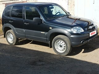 2017 Chevrolet Niva I Рестайлинг, чёрный, 795000 рублей, вид 3