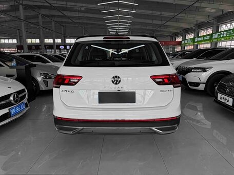 2023 Volkswagen Tiguan II Рестайлинг, белый, 2490000 рублей, вид 5