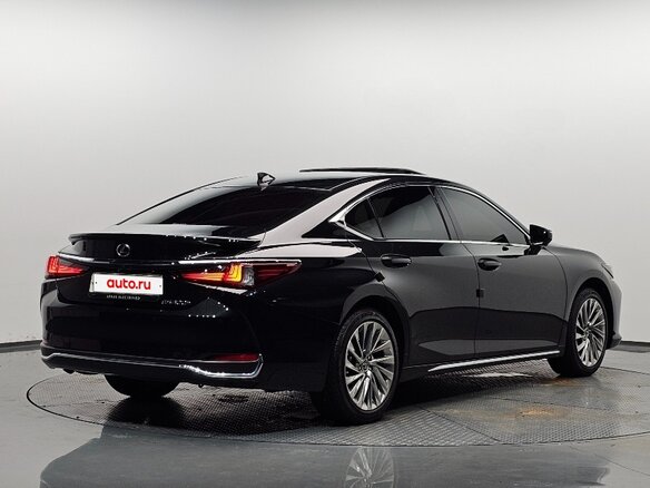 2025 Lexus ES 300h VII Рестайлинг 2, чёрный, 7200000 рублей - вид 1