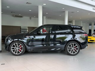 2025 Land Rover Range Rover Sport P400 MHEV III, чёрный, 16300000 рублей, вид 3