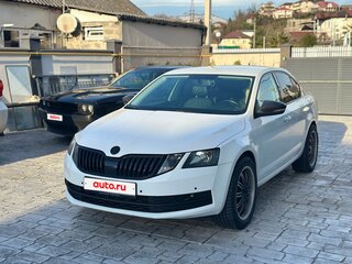 2018 Skoda Octavia III (A7) Рестайлинг, белый, 1600000 рублей, вид 1