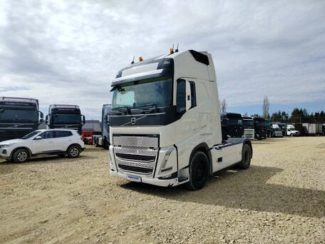 2022 Volvo FH, белый, 10986750 рублей, вид 1
