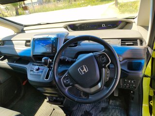 2016 Honda Freed II, жёлтый, 1390000 рублей, вид 3
