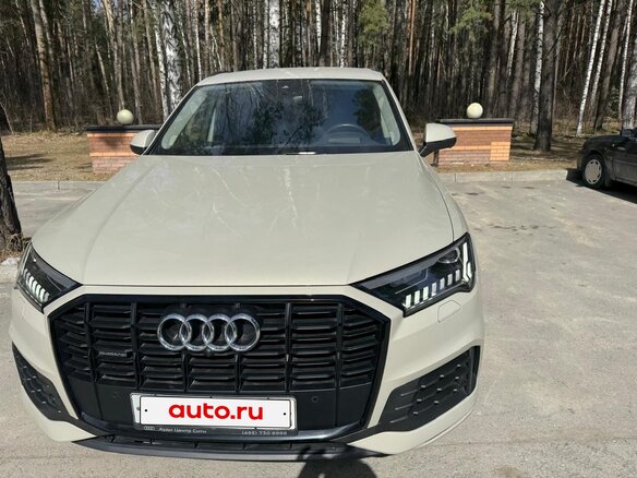 2020 Audi Q7 45 TDI II (4M) Рестайлинг, бежевый, 8750000 рублей - вид 1