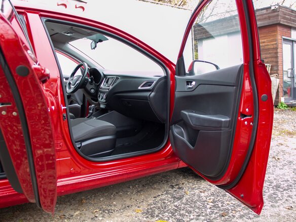 2020 Hyundai Solaris II Рестайлинг, красный, 1257000 рублей - вид 6