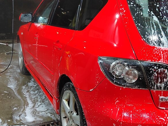 2007 Mazda 3 I (BK) Рестайлинг, красный, 400000 рублей - вид 3