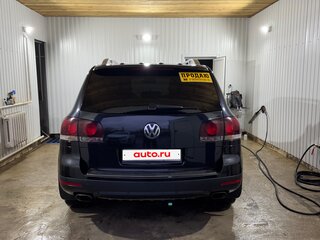 2006 Volkswagen Touareg I Рестайлинг, чёрный, 1650000 рублей, вид 5