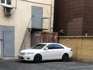 2010 Toyota Camry VI (XV40) Рестайлинг, белый, 1200000 рублей, вид 1