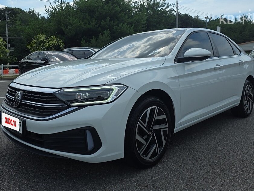 Открыть фотографии: Volkswagen Jetta VII Рестайлинг