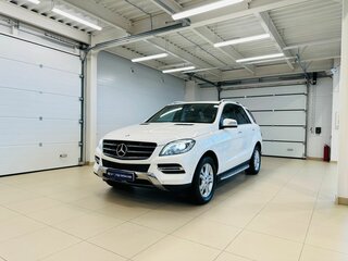 2014 Mercedes-Benz M-Класс 400 III (W166), белый, 3599900 рублей, вид 2