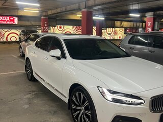 2021 Volvo S90 II Рестайлинг, белый, 3000000 рублей, вид 1