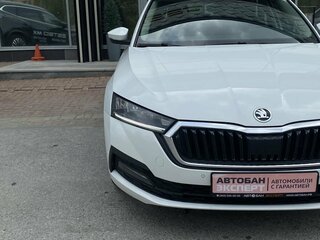 2021 Skoda Octavia IV (A8), белый, 1935000 рублей, вид 4