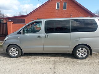 2012 Hyundai Grand Starex I, серый, 1850000 рублей, вид 5