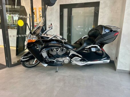 2009 Victory Vision Tour, чёрный, 900000 рублей, вид 3