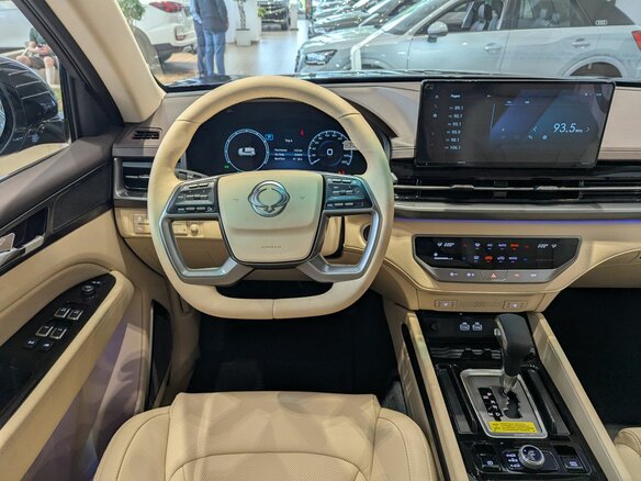 2025 KGM Rexton, чёрный - вид 29