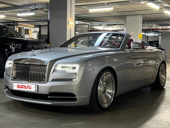 2017 Rolls-Royce Dawn, серебристый, 29990000 рублей - вид 1