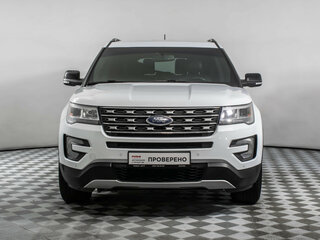 2018 Ford Explorer V Рестайлинг, белый, 2759000 рублей, вид 2
