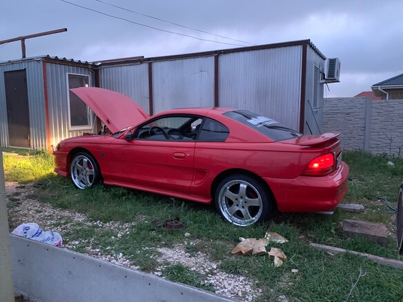 1994 Ford Mustang IV, красный, 2000000 рублей - вид 19
