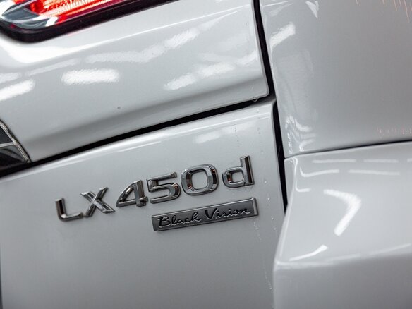 2019 Lexus LX 450d III Рестайлинг 2, белый, 9500000 рублей - вид 7